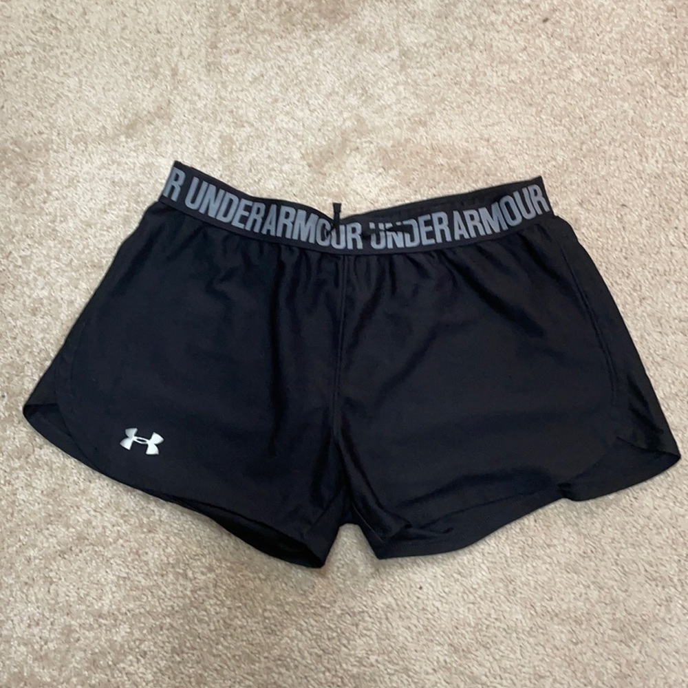Black under armor women’s athletic shorts
